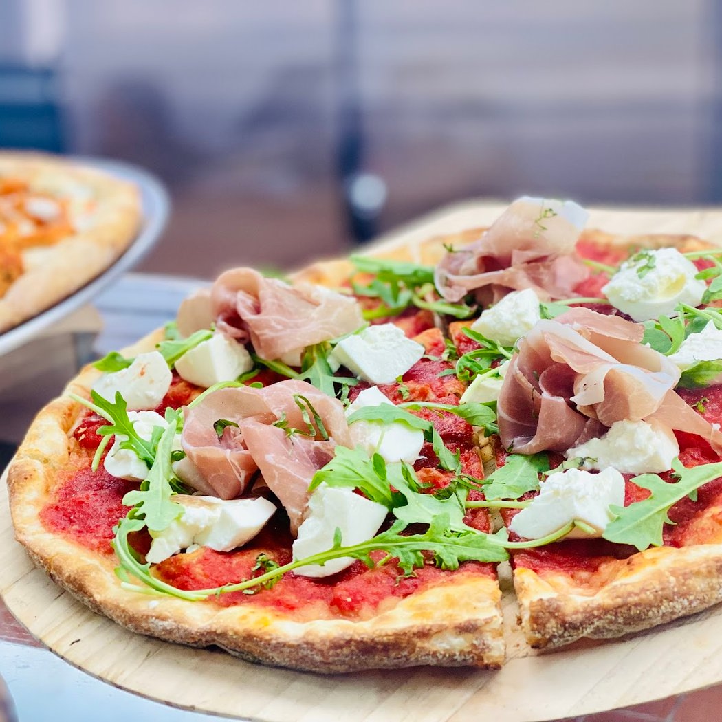 Rocco’s Pizza Oak Park 1